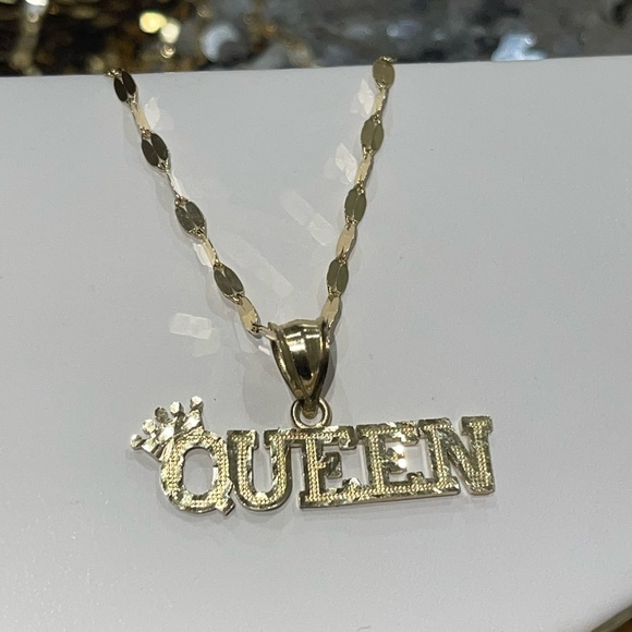 10k solid real gold queen pendant w/ solid gold stunning chain, not plated, Sale - Picture 6 of 6